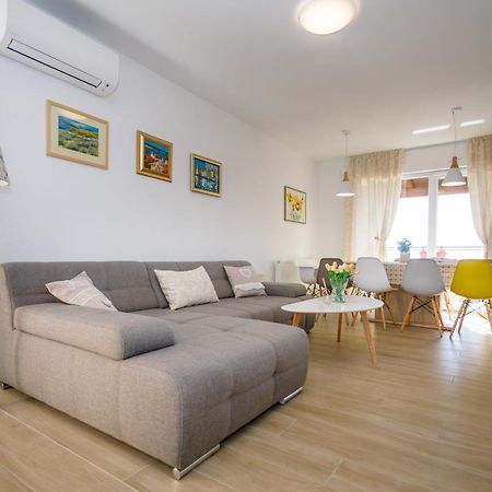 Villa Ivetta Veprinac Exteriör bild